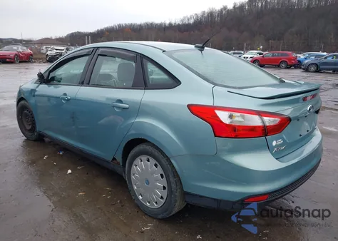 2012 Ford Focus Se из США, поврежденный, VIN 1FAHP3F21CL226033